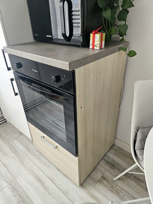 Corp de mobila pt cuptor incorporat