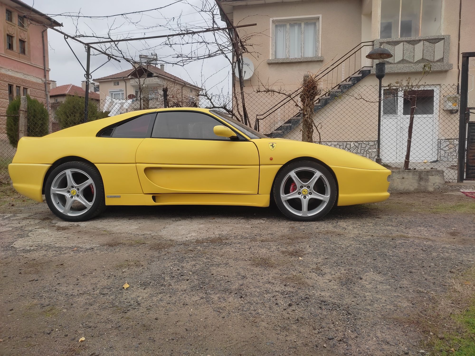 mr2.pontiac fiero.ferrari.