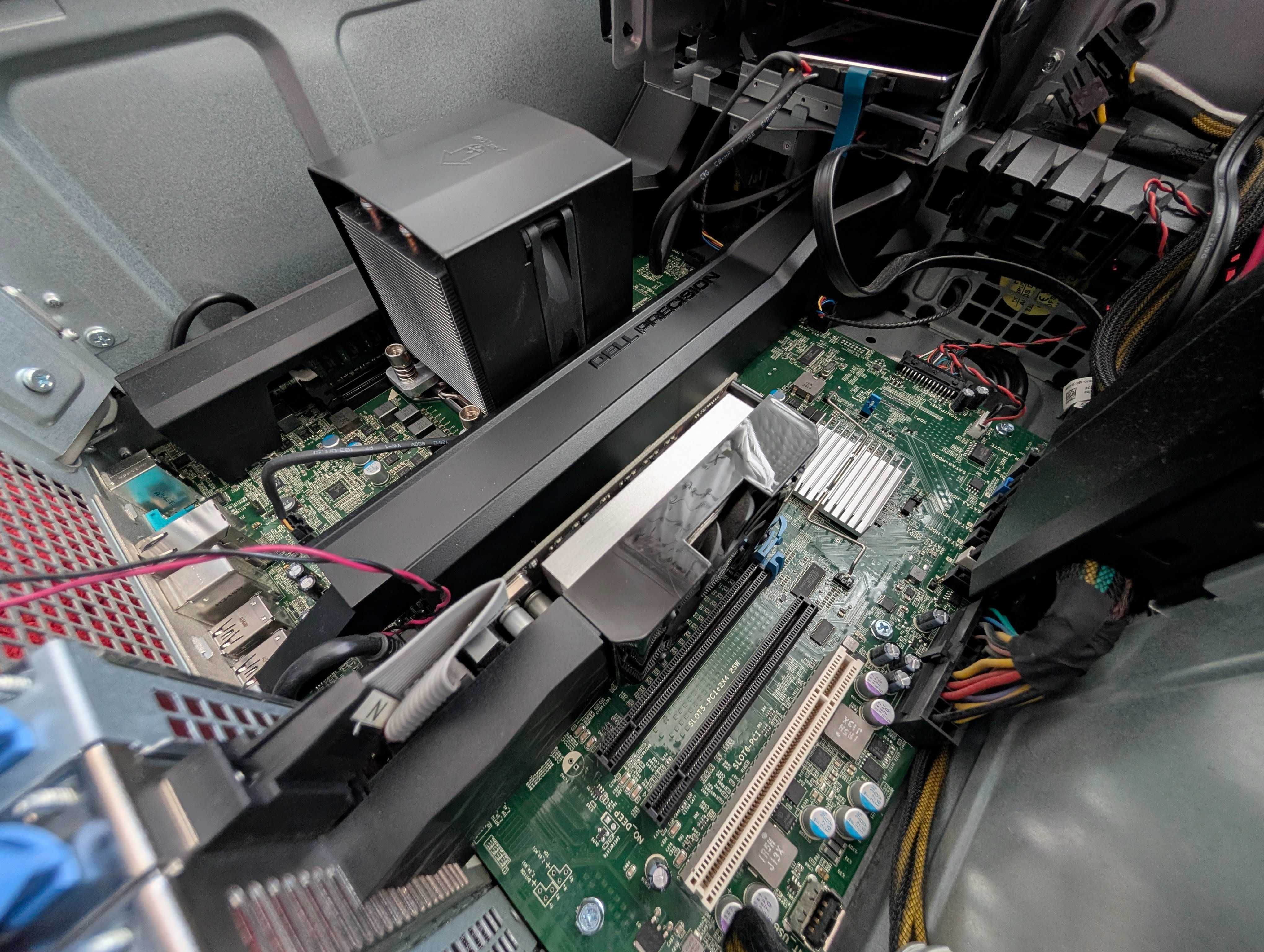 Компютър Dell Precision T3610 / Xeon E5 1650 / SSD / HDD / 32GB RAM