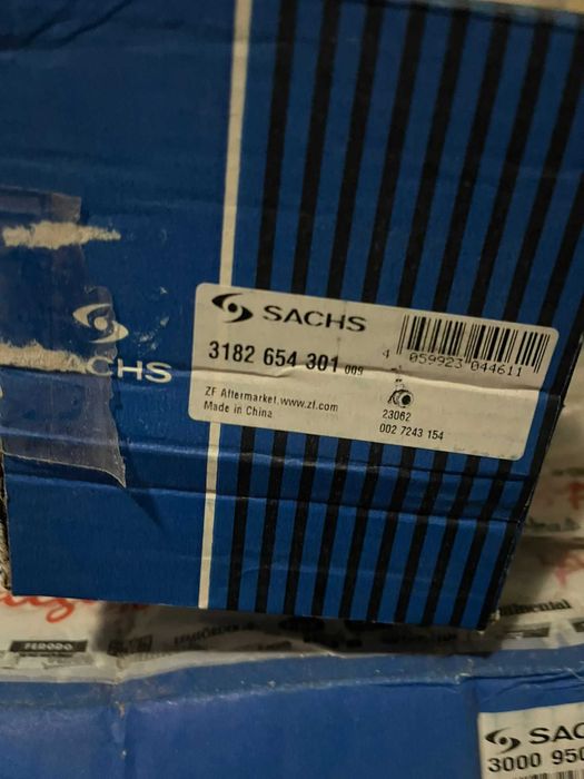 vand kit ambreiaj Renault Laguna 3  2013 si 3 cauciucuri vara HANKOOK