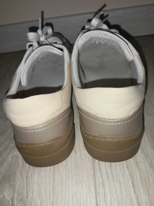 Дамски ежедневни обувки Lasocki