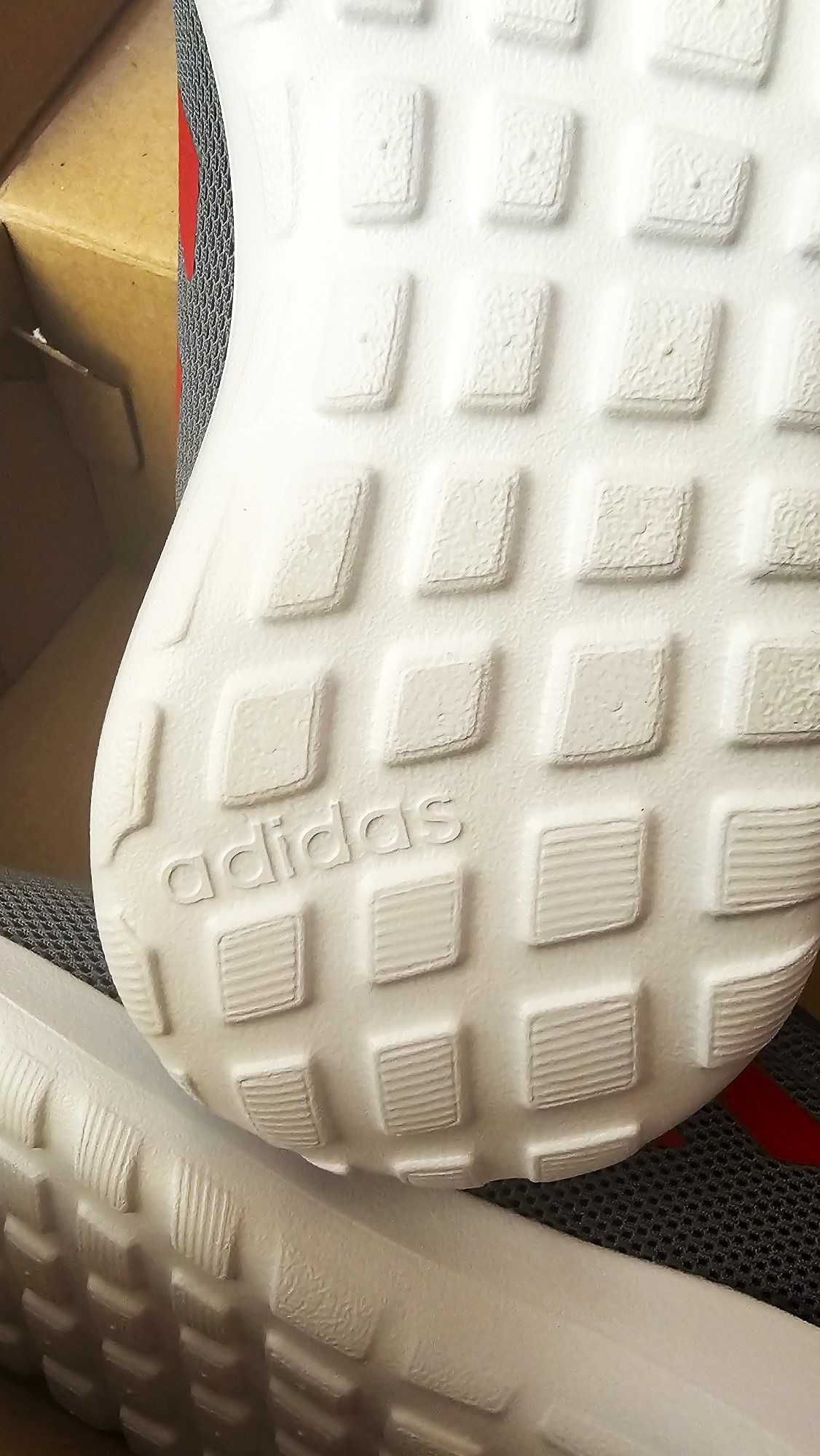 Нови Adidas детски маратонки / адидас