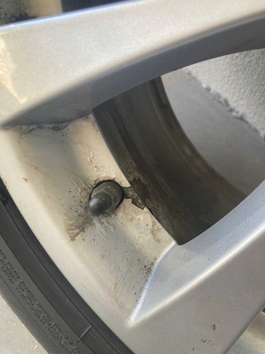 BMW джанти 17 цола, зимни гуми - 2x Good Year и 2x Debica DOT2023/2022