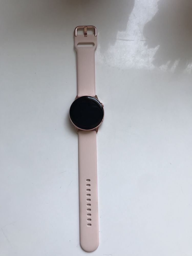 Часовник samsung galaxy watch active