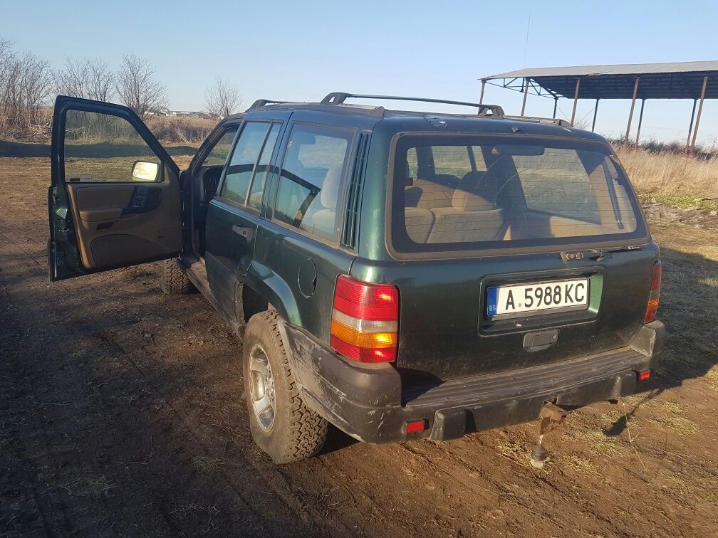 Jeep Cherokee 2.5d на части