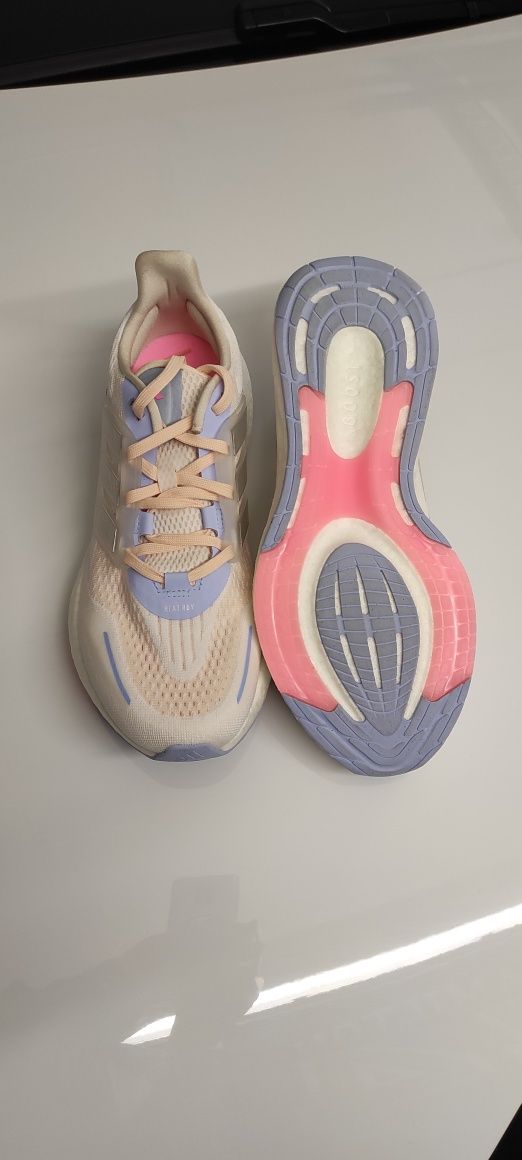 Adidas маратонки