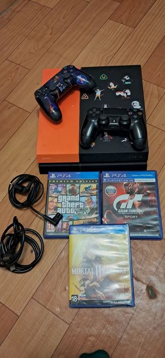 Продам пс 4 фат. В комплект 3 
игры ГТА 5.МК 11.GRAN TURIS