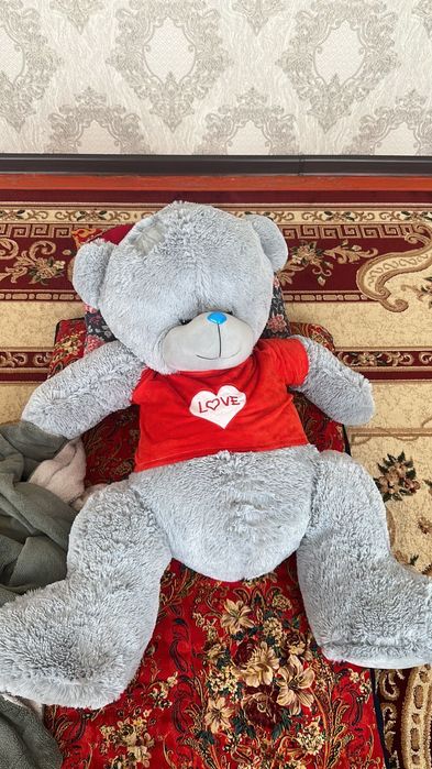 Серый мишка большой