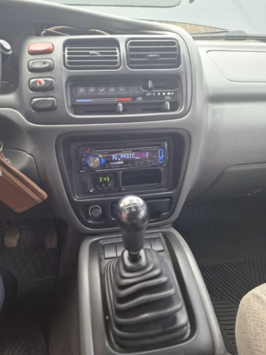 Продавам Сузуки Гранде Витара.  2000 година  2.0 тди 90 к.с.