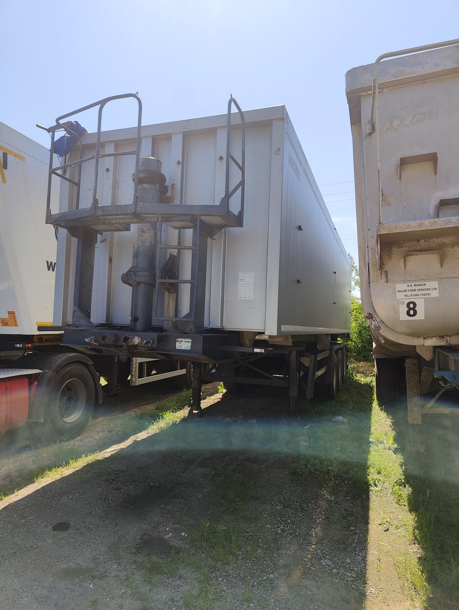 Scania + bena cereale,3 ansambluri disponibile, individual sau la pach