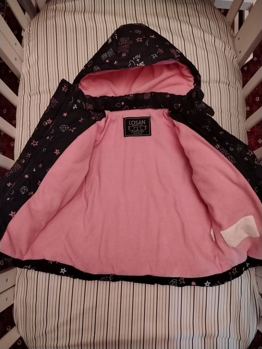 Куртки на девочку на 3 года (+ - )