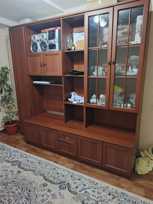 Стенный горнитур