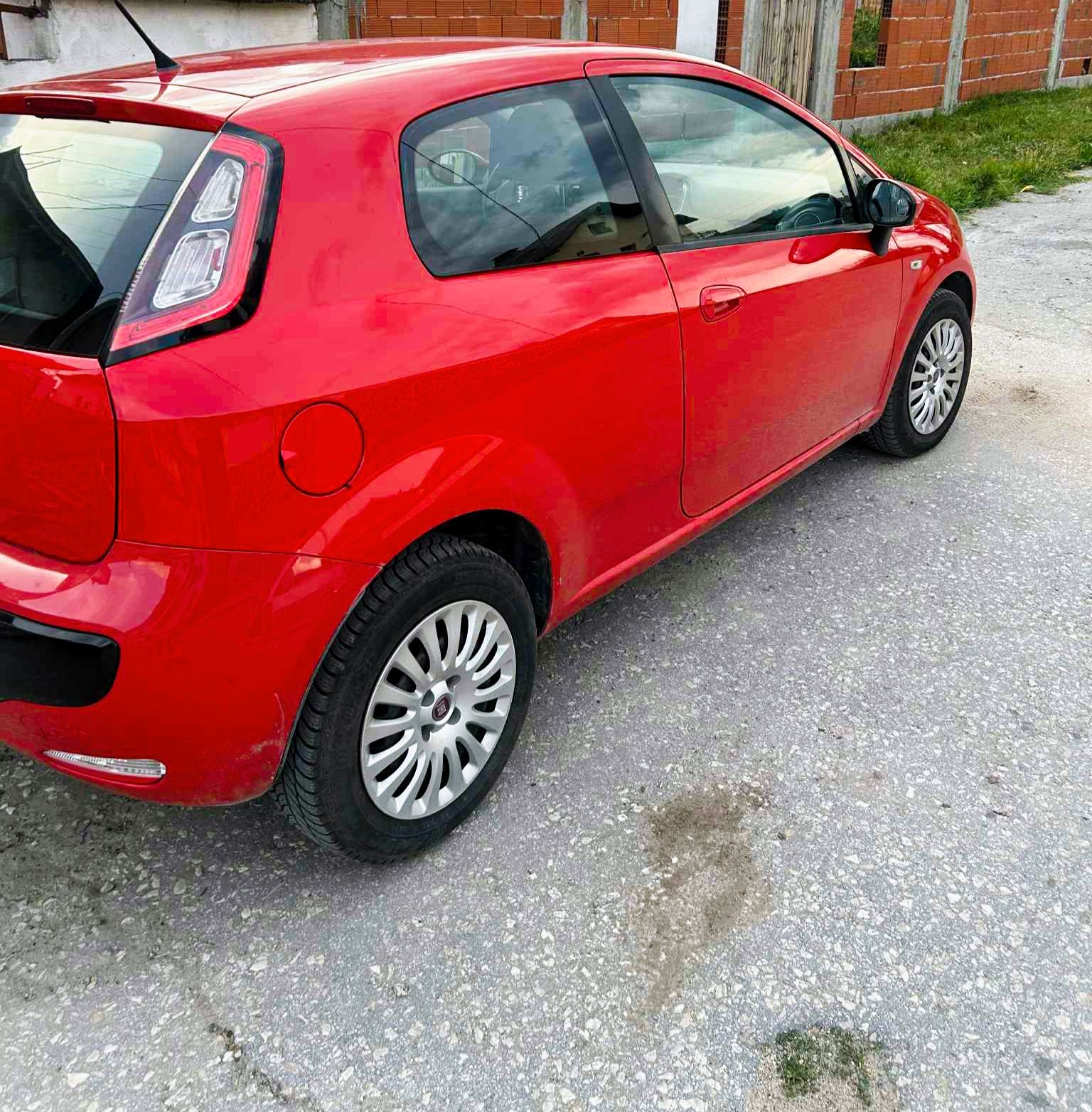 Fiat Punto – 1.4 бензин, 2011 г.