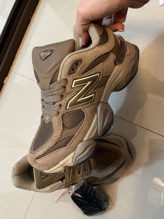 Adidasi New Balance 9060