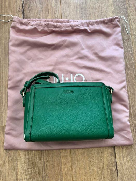 Чанта Prada,Calvin  Klein ,Armani Exchange