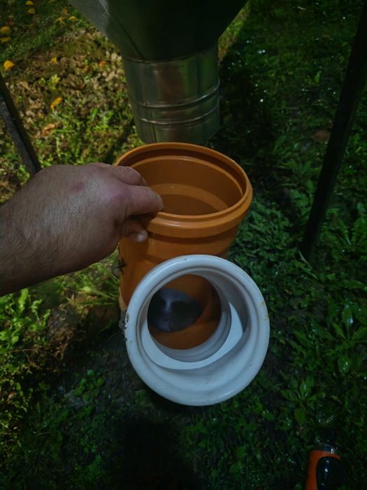 Продавам бункер за пелети