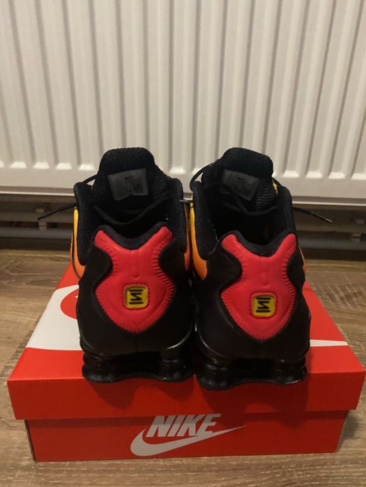 Nike shox shoess