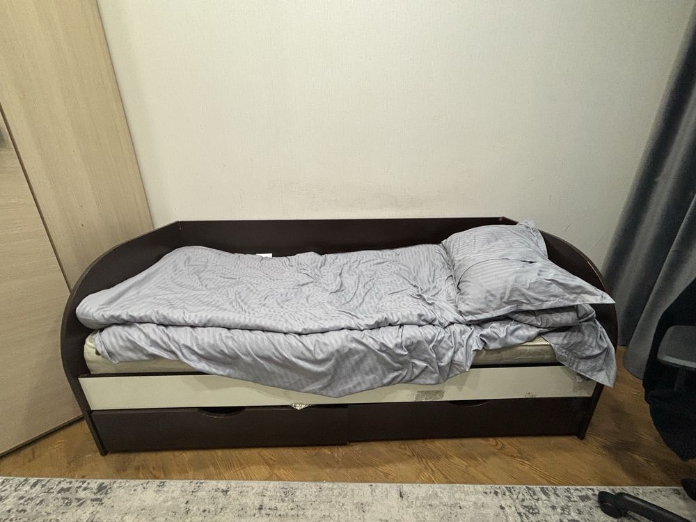 Срочно продаю кровать