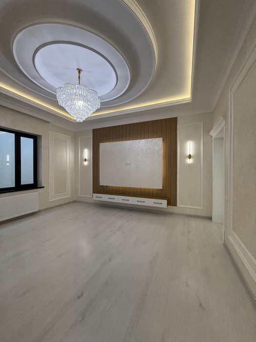 6 хонали НЕОКЛАССИКА ховли сотилади! Сергили тумани, 11 метро бекати