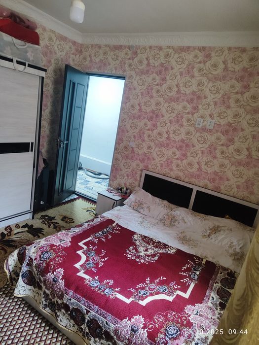 Срочна 2 хоналик дом сотилади шароитлари ремонти  зор