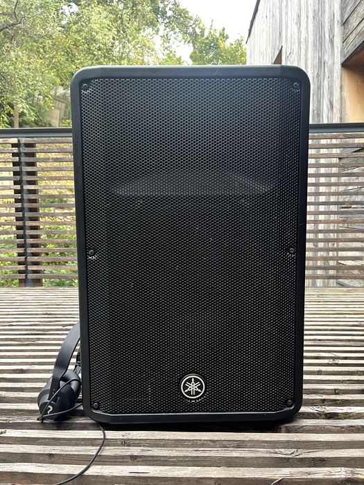 Set 2 Boxe Active Yamaha DBR15, 1000W, 132dB (Stative Incluse)