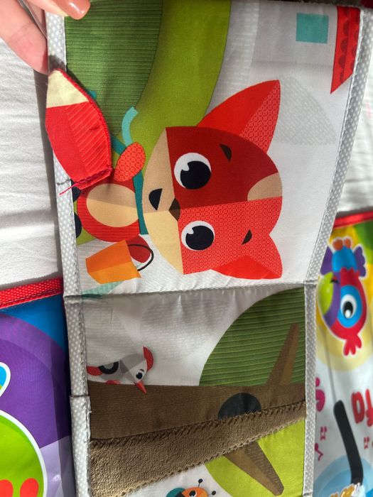 Музикално килимче и двустранна книжка обиколник