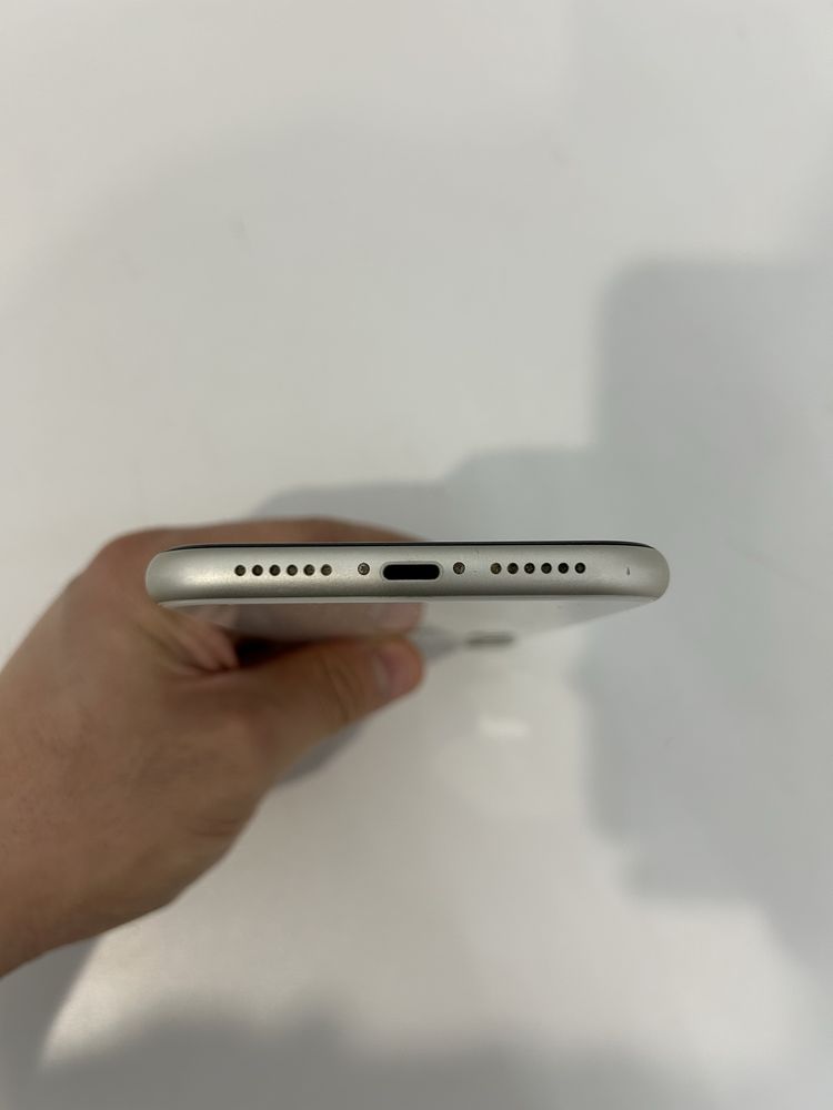 Iphone 11. 128гб. В отличном состоянии.
