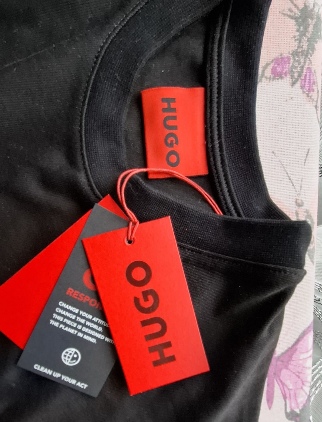 Hugo Boss тениски