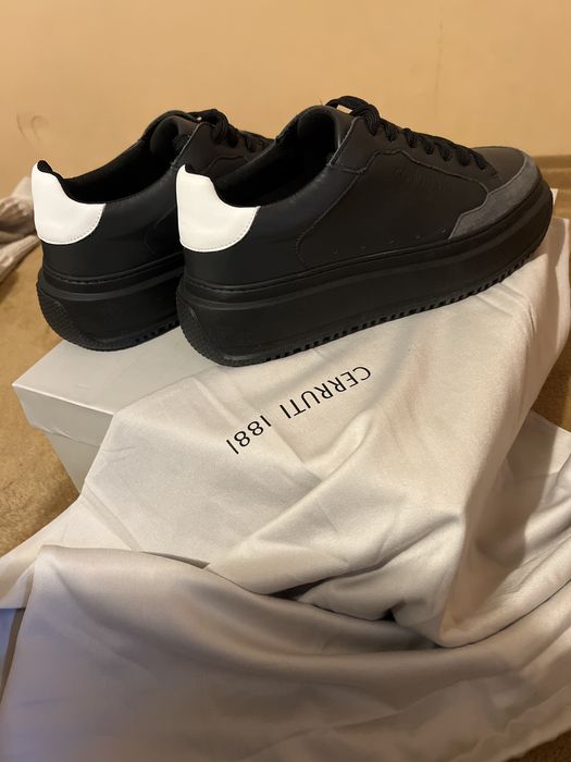 Cerruti 1881 sneakers