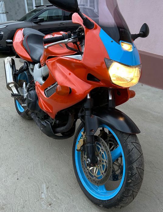 Honda vtr firestorm 1998