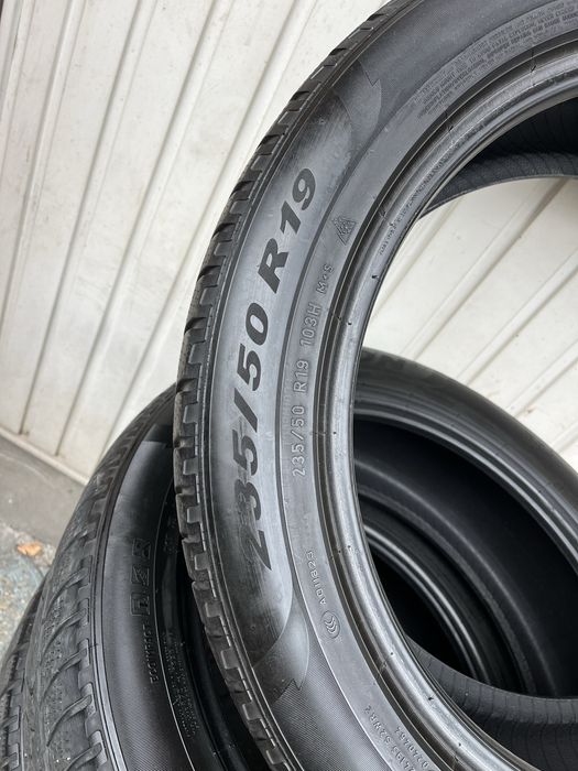 4 anvelope iarna 235/50 R19, Pirelli, 5-5.5mm profil ramas! DOT 2021!
