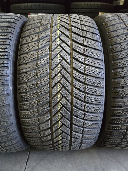 255/35/19 BRIDGESTONE 4бр