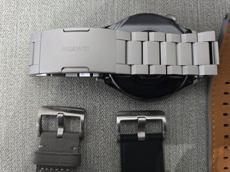 Ceas smartwatch Huawei GT 3 PRO Titan NOU + 2 curele originale Huawei
