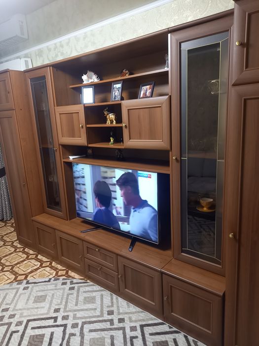 Стенка в гостиной