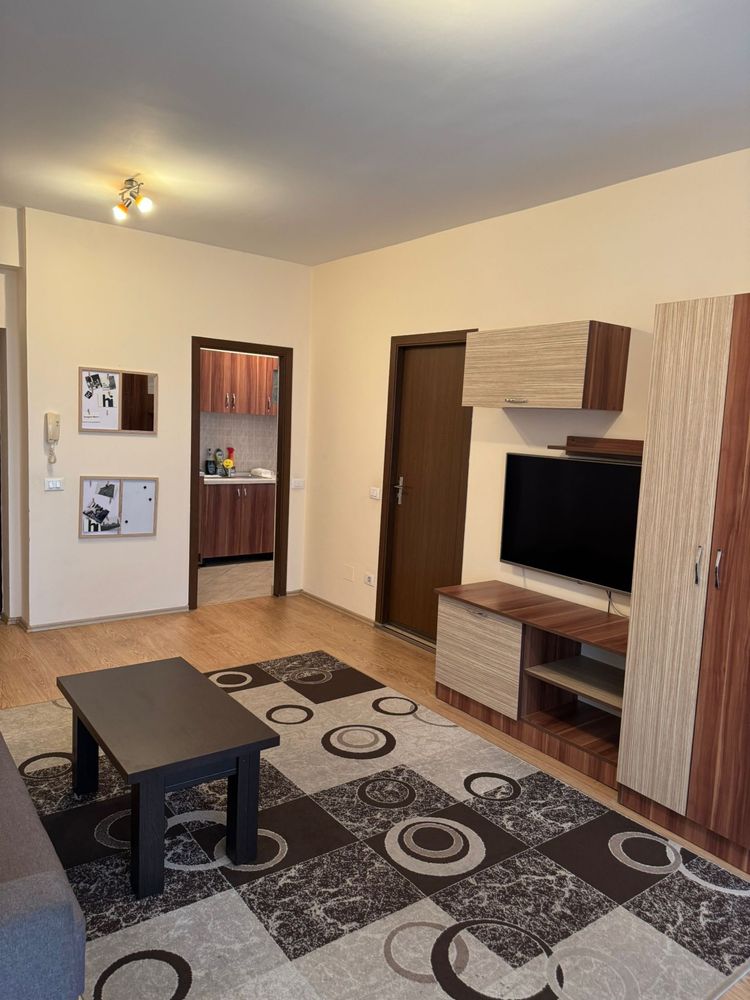 Inchiriez apartament 2 camere zona CENTRALA