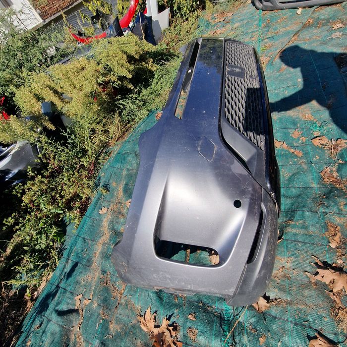 Land Rover Discovery Sport 2019 предна броня