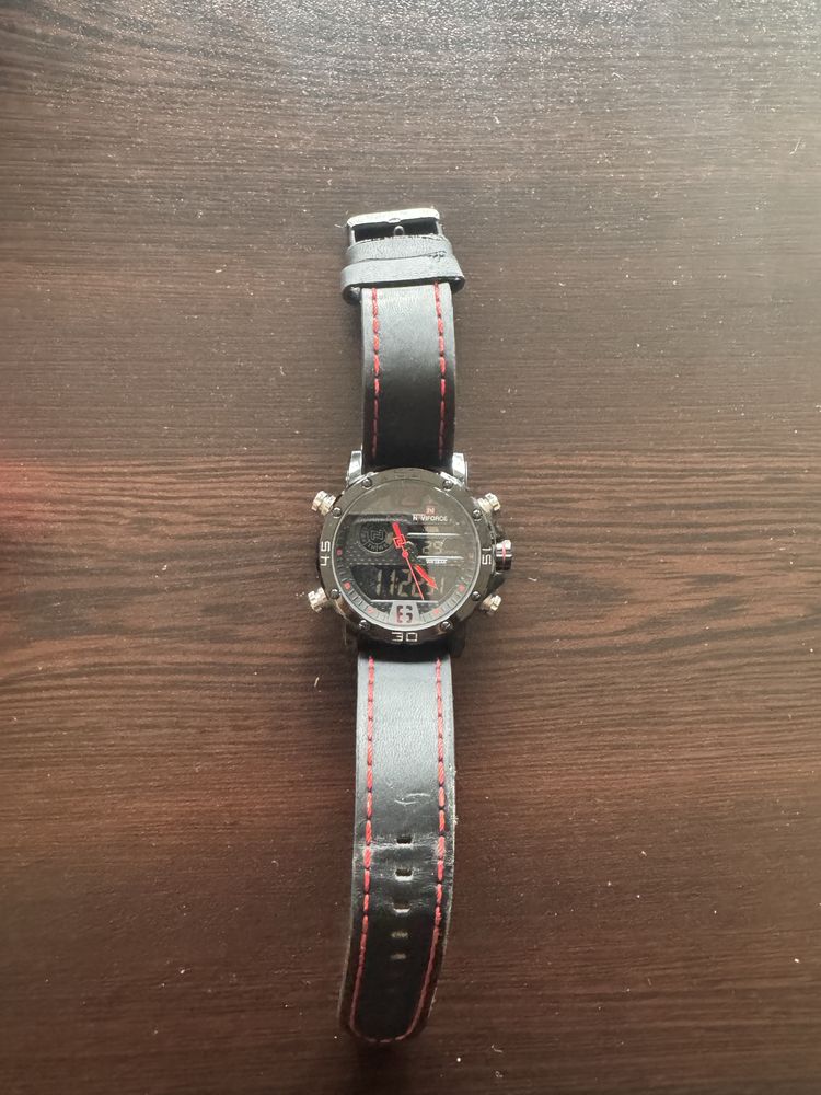 Часовник NaviForce