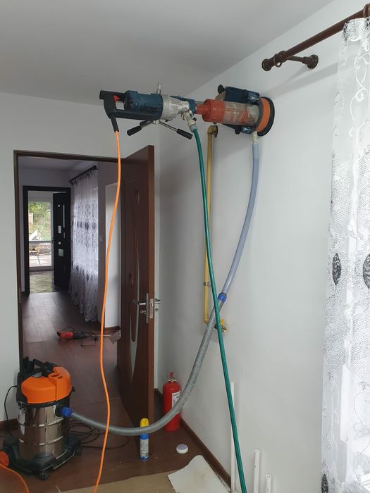 Carotare gaura hota / centrala / aer conditionat / scurgere / aerisiri