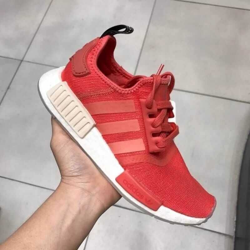 Оригинални маратонки * ADIDAS NMD_R1   * EU37 1/3