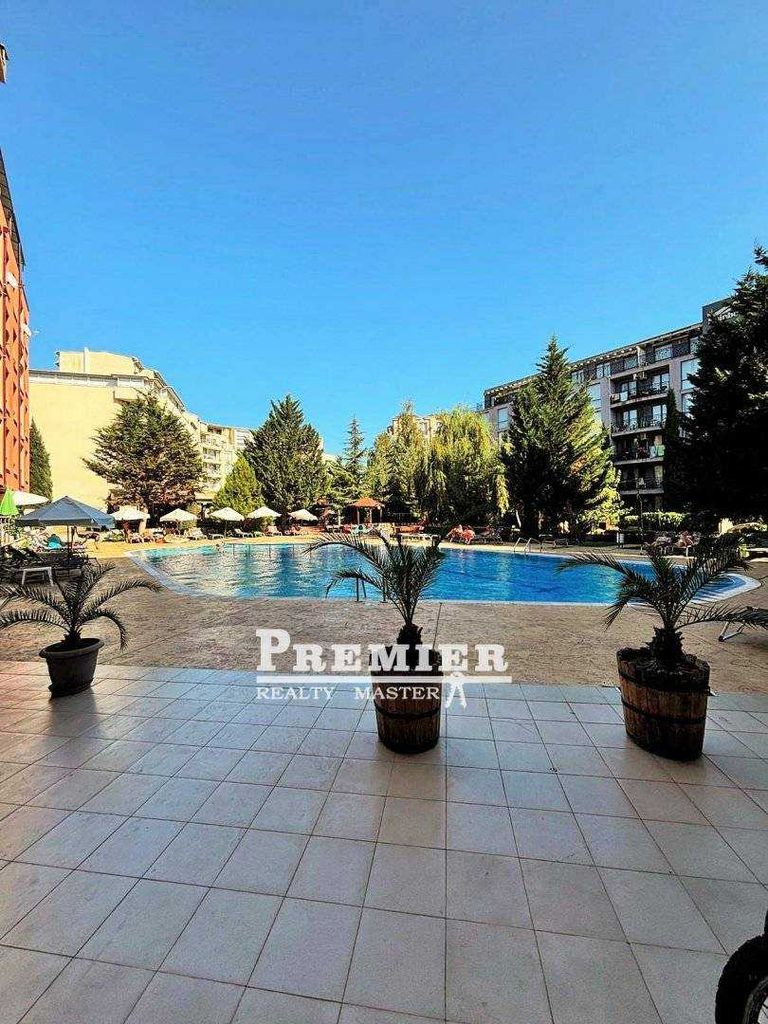 Продава се Двустаен апартамент в к.к. Слънчев бряг - 65 кв.м за 1300 €/кв.м - Снимка #8