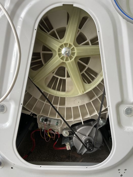 Пералня  Whirlpool FFS 7238 W E на части