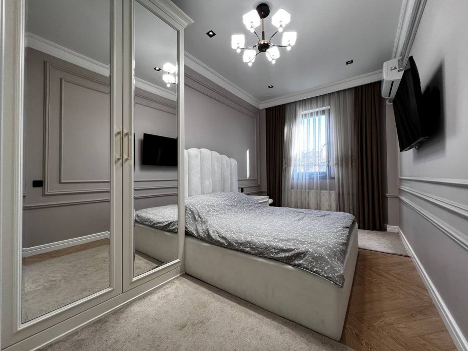 Евро ремонт квартира ПРОДАЕТСЯ 4/5/9 на: Дархан  92м2