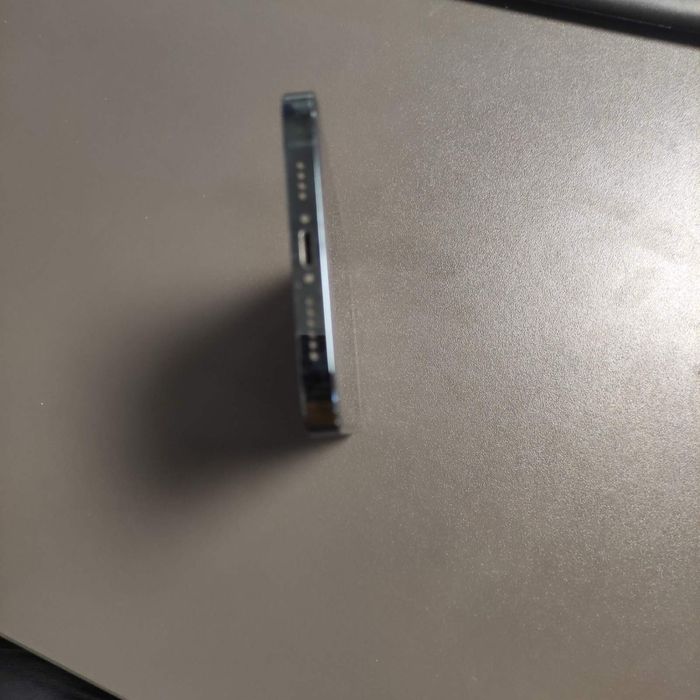 Продавам Iphone 12 pro max