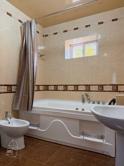 (Добрый) Метро БИЙ, 60 м², 2/2/4, Зеленый чай, зеленый покой