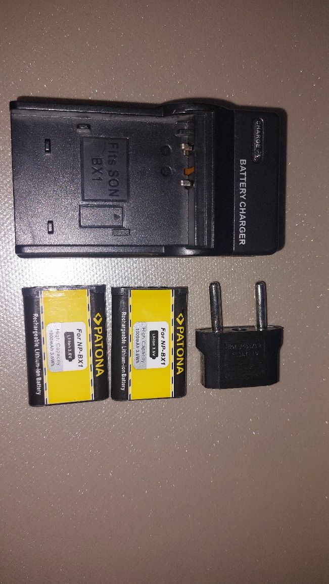Camera video 4K Sony FDR X1000V  + Baterii rezerva si incarcator