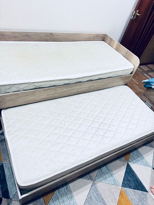 кровать двух местная