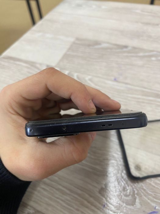 Поко ф4 128 гб обмен на аифон