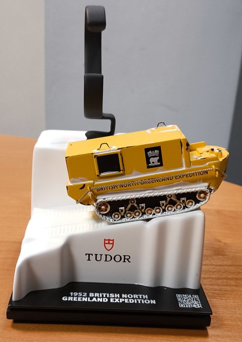 Колекционерска стойка за Tudor Ranger