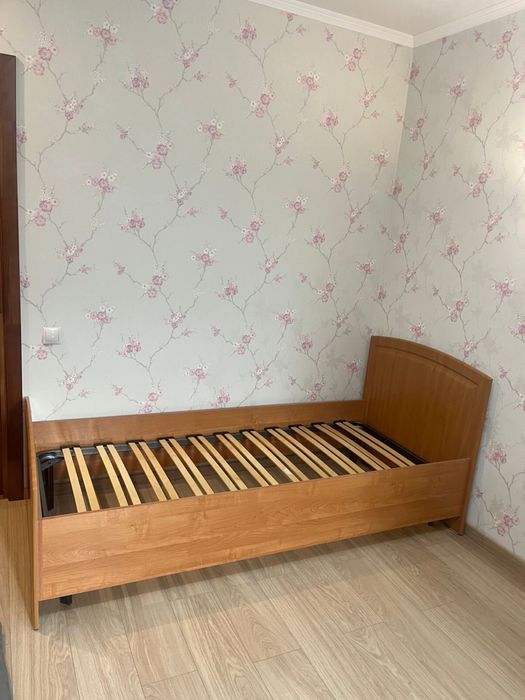 Кровать односпальная