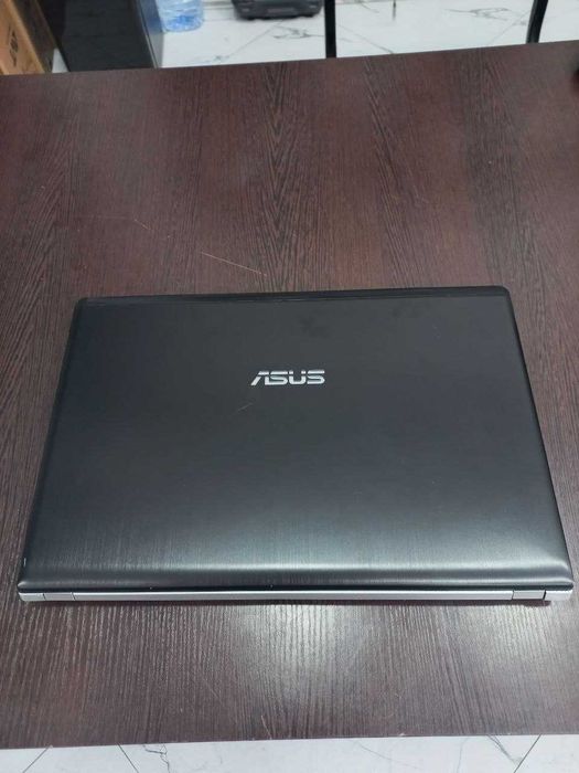 ноутбук ASUS i5 3 pok